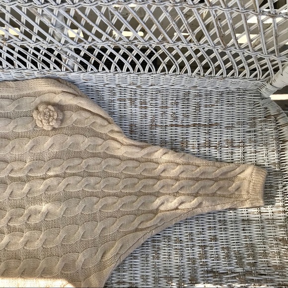 🔥NWT {Military Hippie} ‘Coming up Roses’ Cozy Off-Shoulder Sweater - Picture 6 of 7